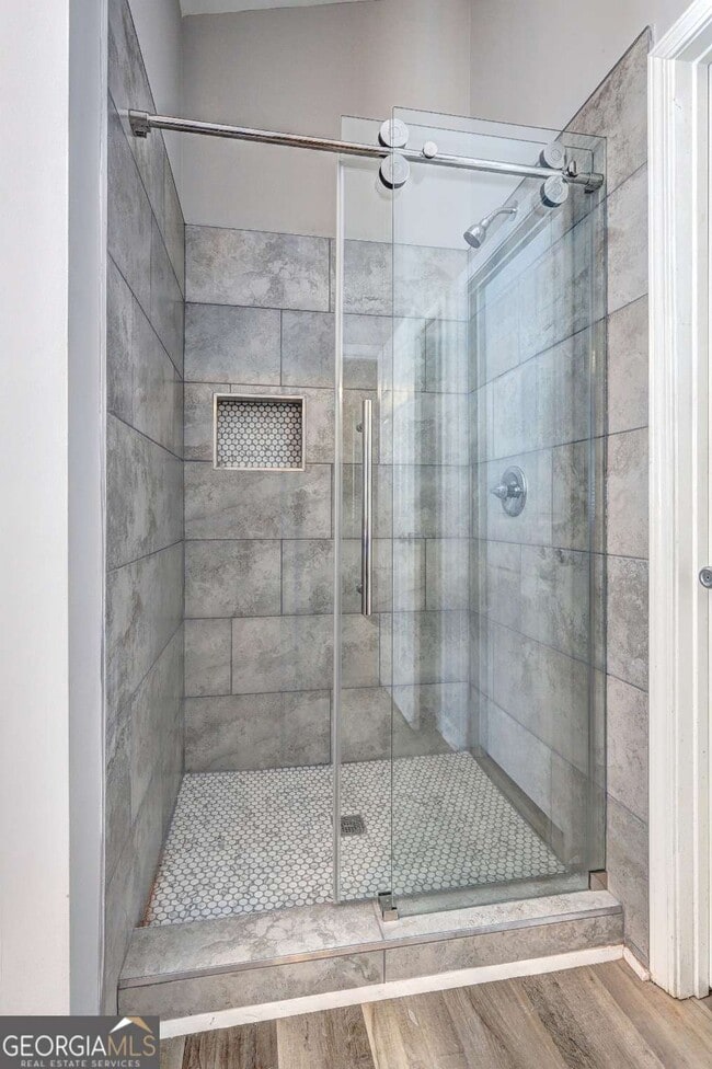 Building Photo - 118 Meeting Pl Rd