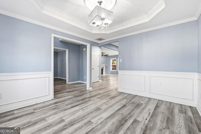 Building Photo - 5440 Village View Ln SW