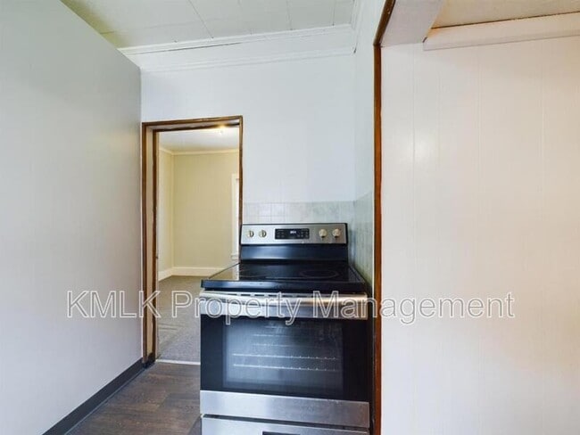 Building Photo - 1128 Cordova Ave