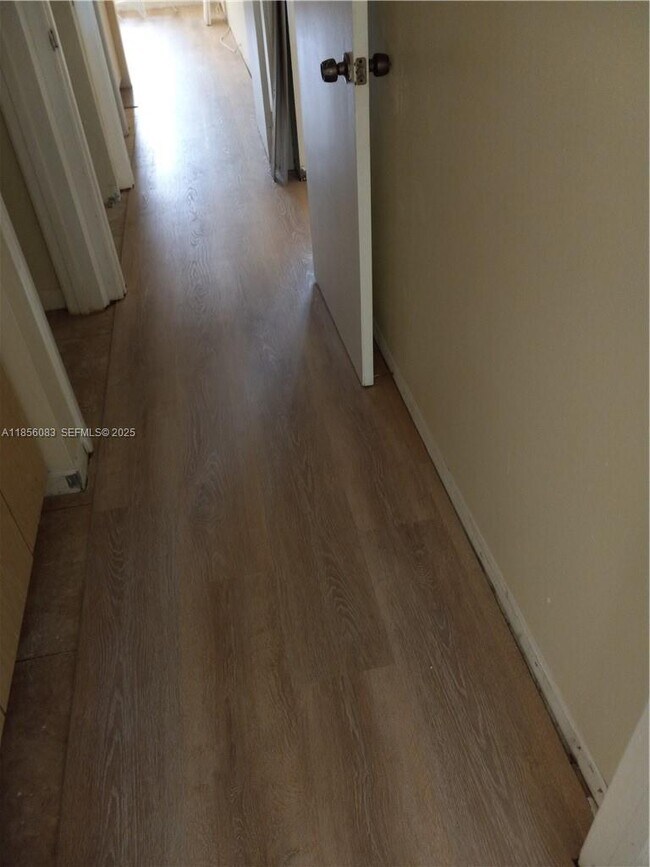 Building Photo - 2210 SW 81st Ave