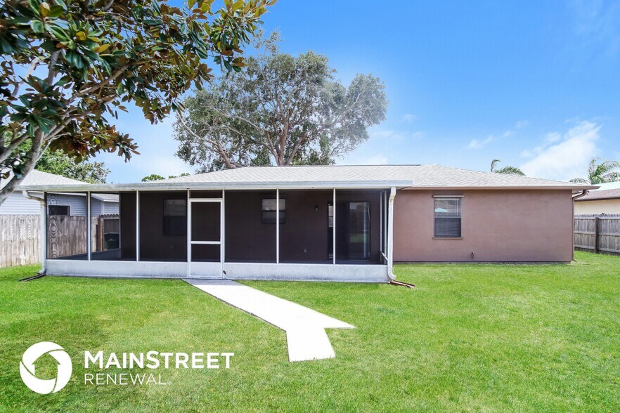 Building Photo - 1994 Trevino Cir