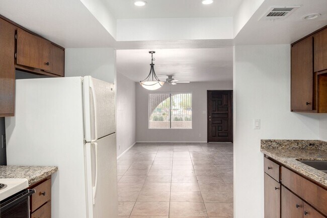 Building Photo - Prime Fountain Hills Location – 2 Bed, 1 Bath Condo Available Now!