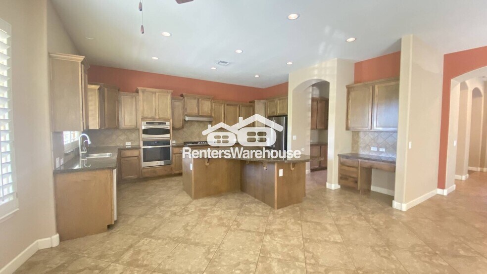 Building Photo - 3963 E Elmwood Pl