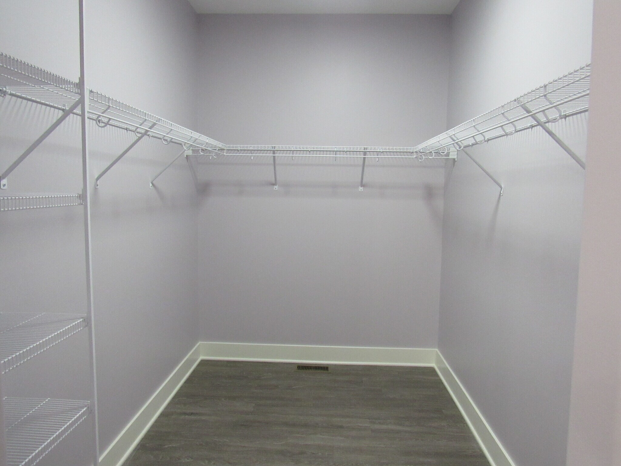 Building Photo - 3082 Charissas Plz