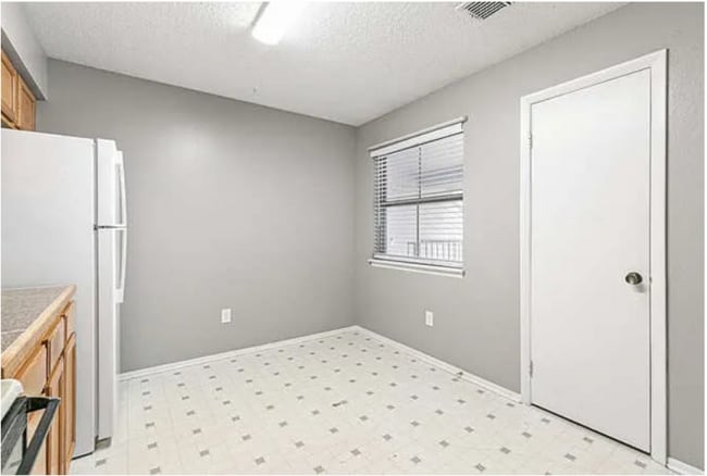 Building Photo - Adorable 2 bed, 2 Bath Condo In Centennial