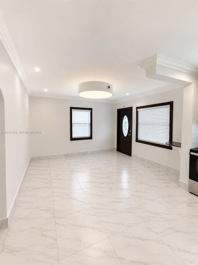 Building Photo - 783 NW 96th St