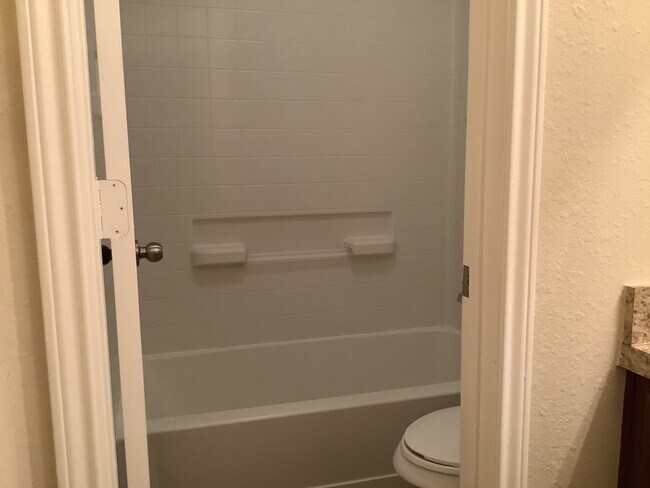 Building Photo - 6019 Brenwood Trails Ln