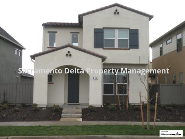 Primary Photo - Beautiful New Home in McKinley Village!