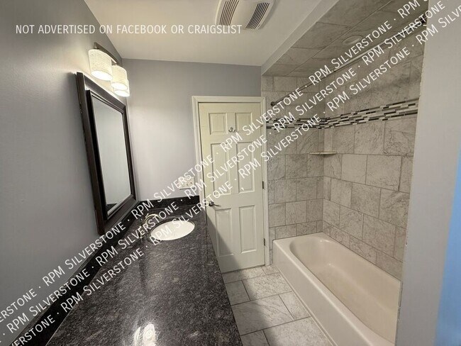 Building Photo - 5283 Rostraver Ct