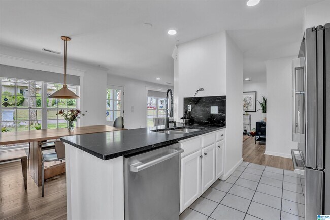 Building Photo - 741 47th Pl S