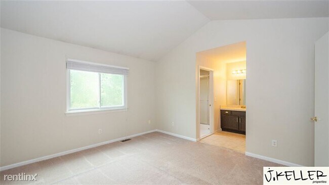 Building Photo - 3477 Ashburnam Rd