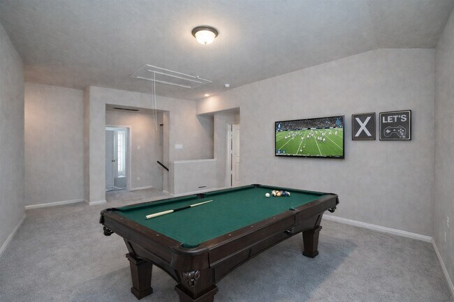 Building Photo - 1015 Modesto Dr