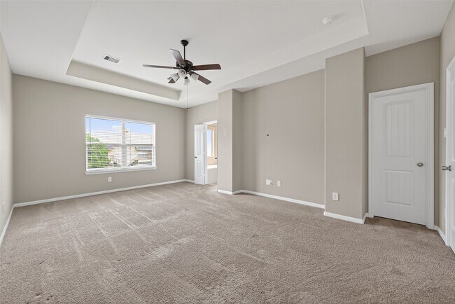 Building Photo - 17110 Amarose Dr