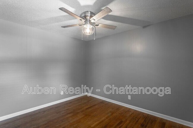 Building Photo - 1214 Helena Dr