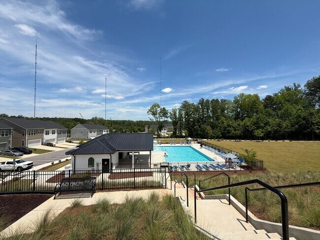 Building Photo - **OFFERING REFUNDABLE APPLICATION FEES** New Construction 3BD, 2.5BA Garner Townhome with a 1-Car...