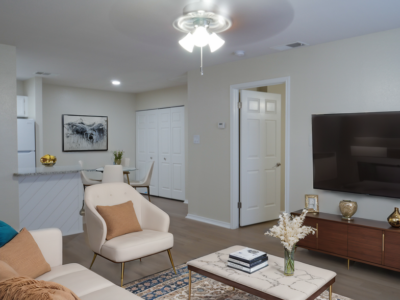 Interior Photo - The Augusta at Gruene Garden Apartments