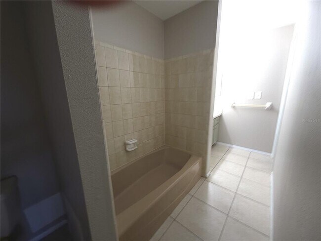 Building Photo - 4204 E Okara Rd