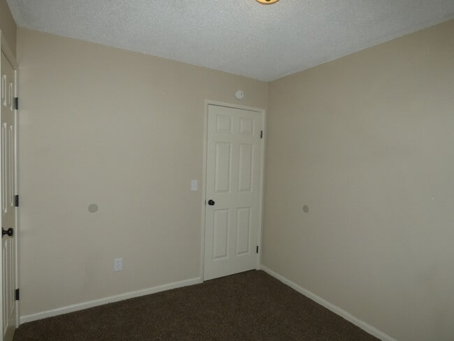 Building Photo - 5132 N Richmond Ave