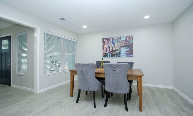 Building Photo - 25607 Pecan Valley Cir