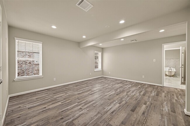 Building Photo - 5207 Bent Bough Ln