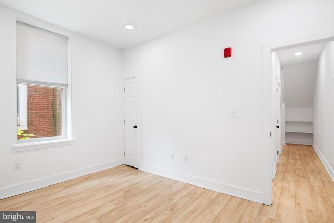 Building Photo - 1949 N 32nd St