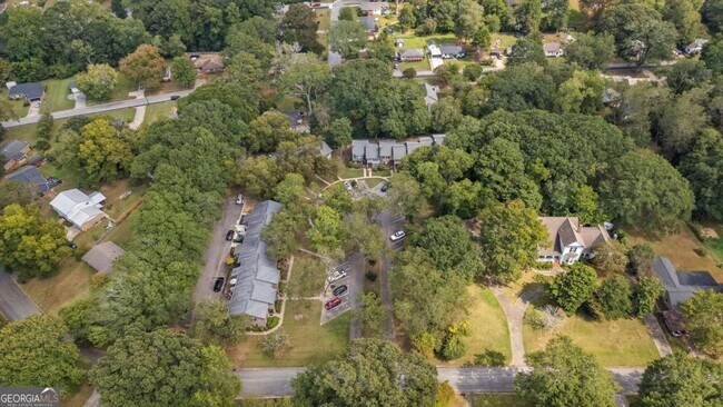 Building Photo - 541 N White St