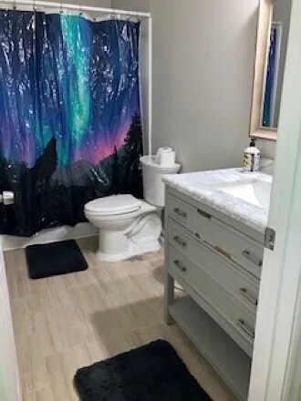 Building Photo - Room in Condo on Winterpointe Ln