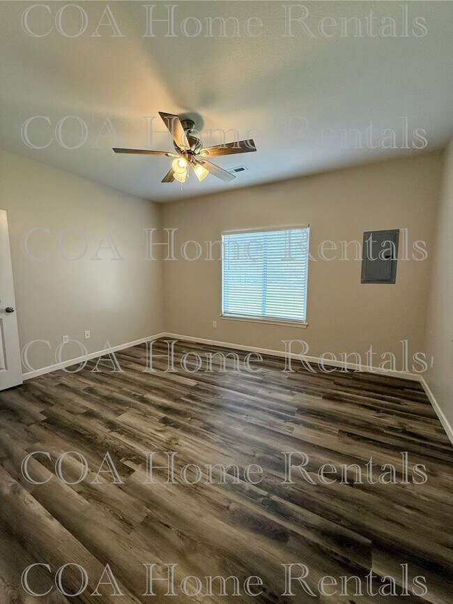 Building Photo - Maize Duplex