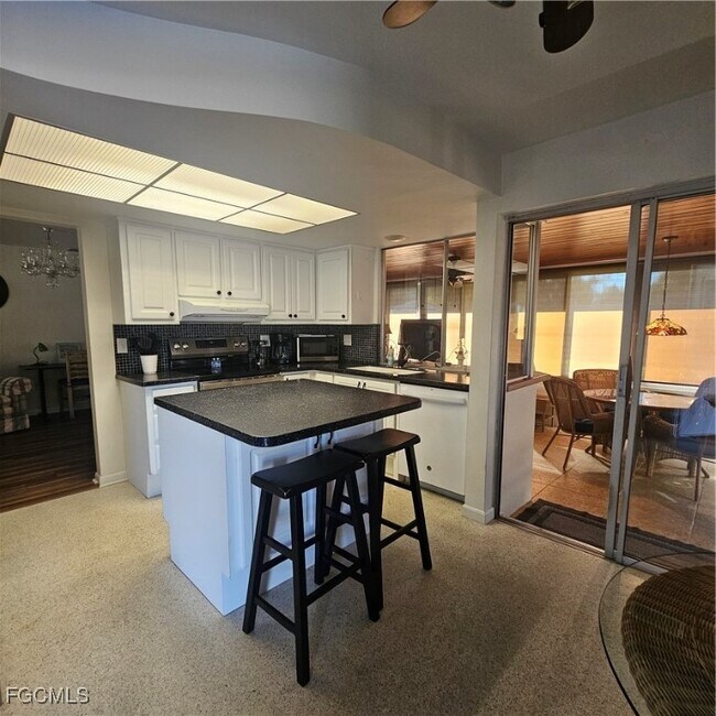 Building Photo - 2248 Harvard Ave