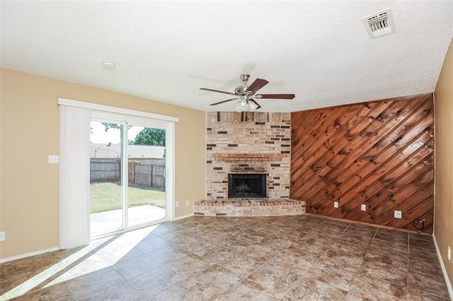 Building Photo - 4210 Maple Springs Dr