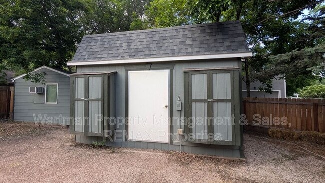 Building Photo - 202 Cheyenne Blvd