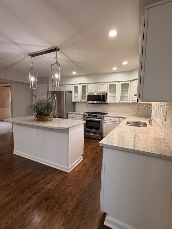 Building Photo - 509 Bluegrass Dr