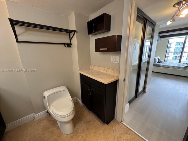 Building Photo - 555 NE 15th St