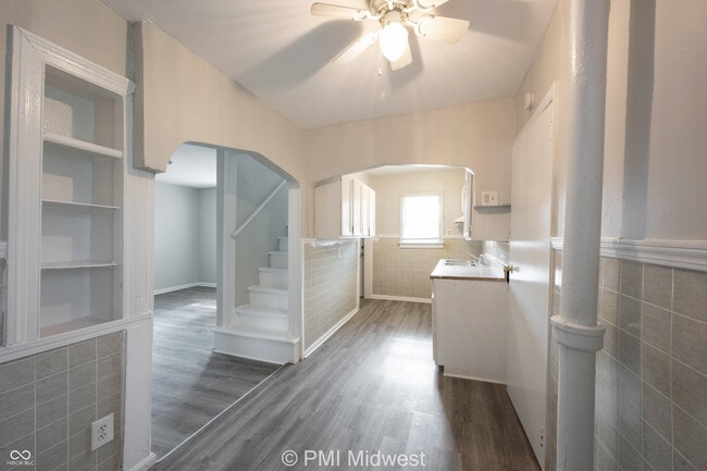 Building Photo - 1415 W Pruitt St