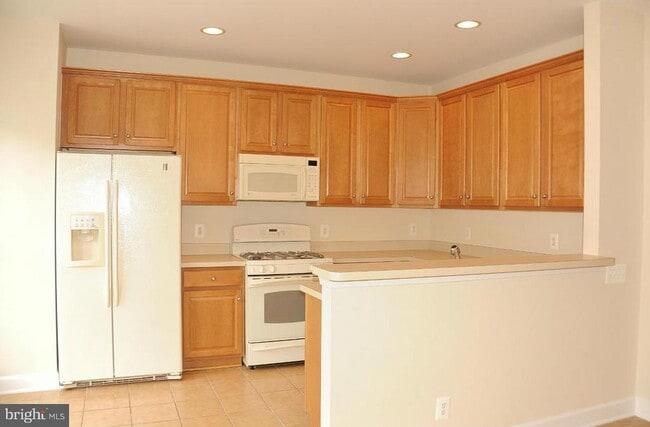 Building Photo - 2492 Terra Cotta Cir