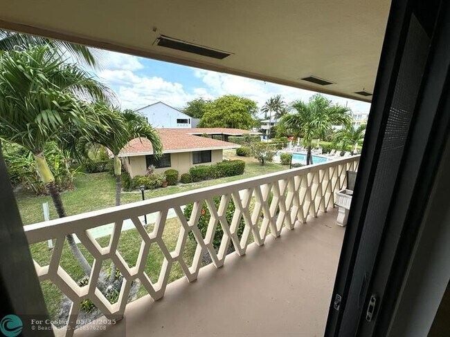 Building Photo - 3208 SE 11th St