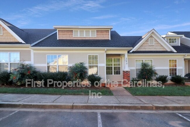 Building Photo - 309 Sampson St