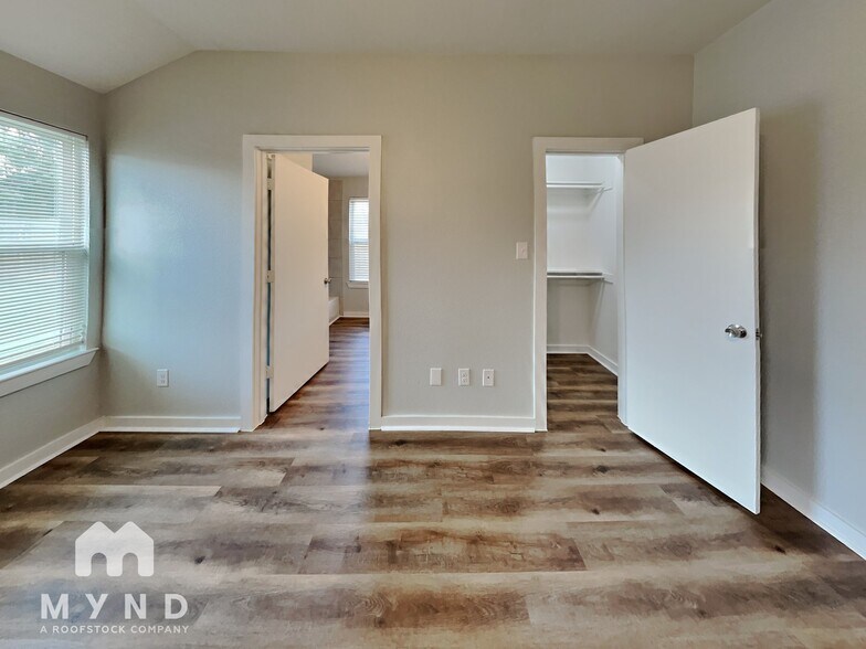 Building Photo - 4201 Andrea Ln
