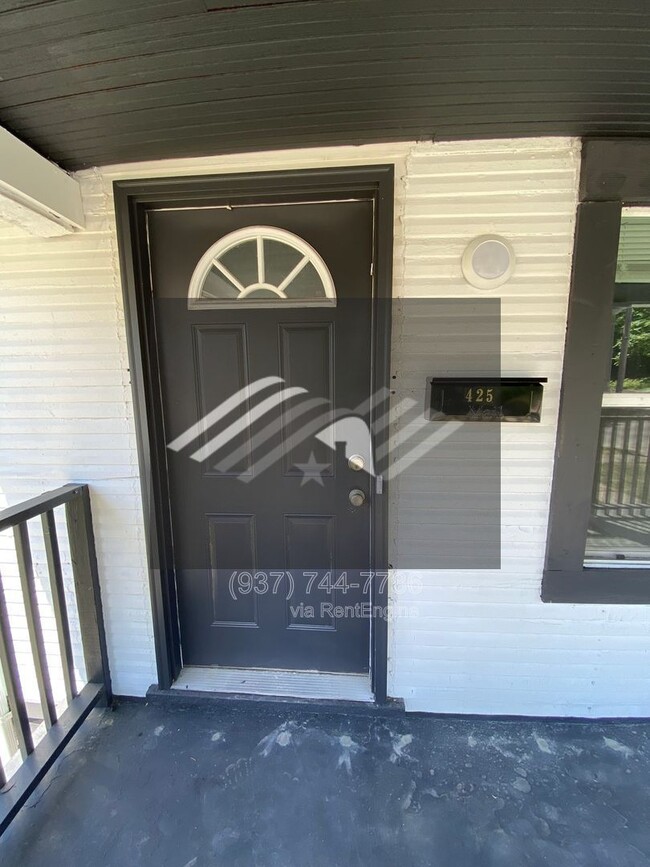 Building Photo - 425 Brooklyn Ave