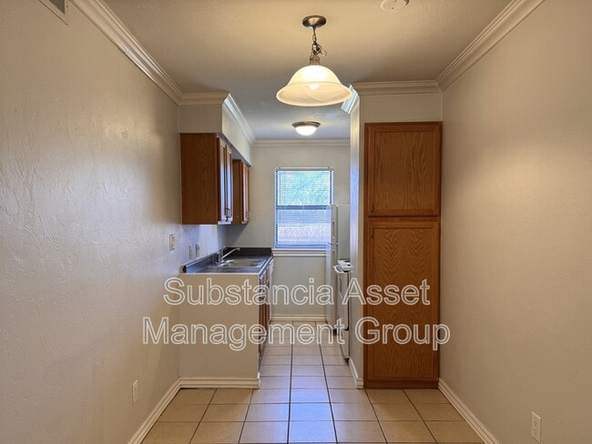 Building Photo - 1429 NW 24th St