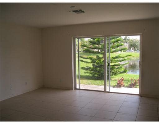 Building Photo - 16237 Sierra Palms Dr