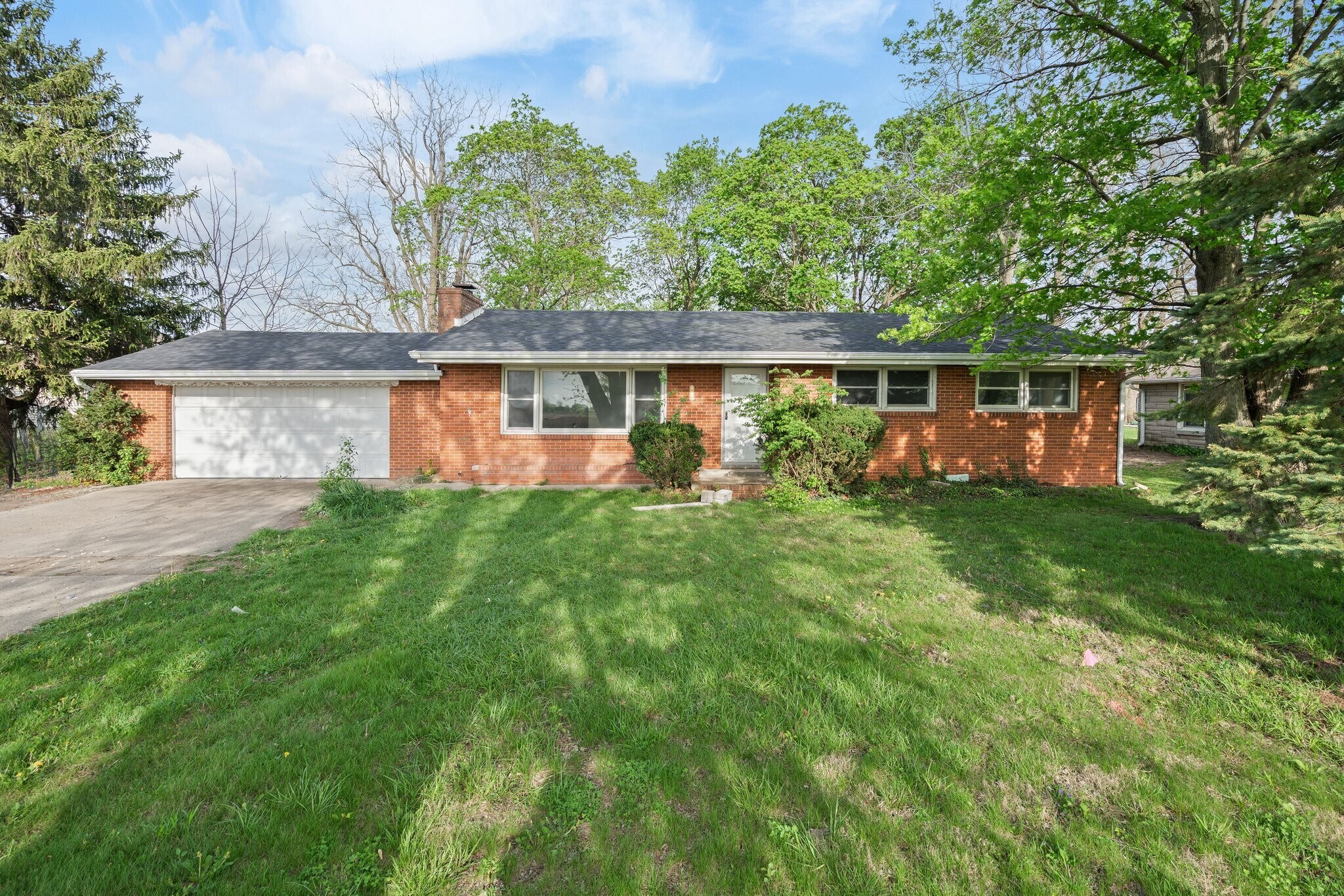 Building Photo - 3706 S Park Rd