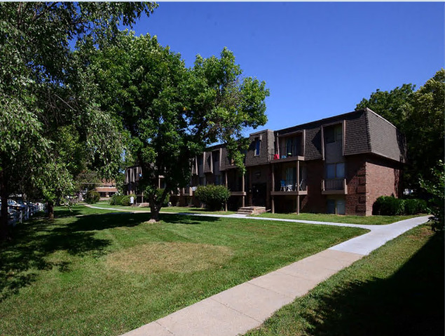 Building Photo - Benson Garden Apartments