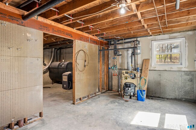 Building Photo - 3 Kenyon Rd