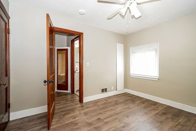 Building Photo - 2654 Avalon Pl