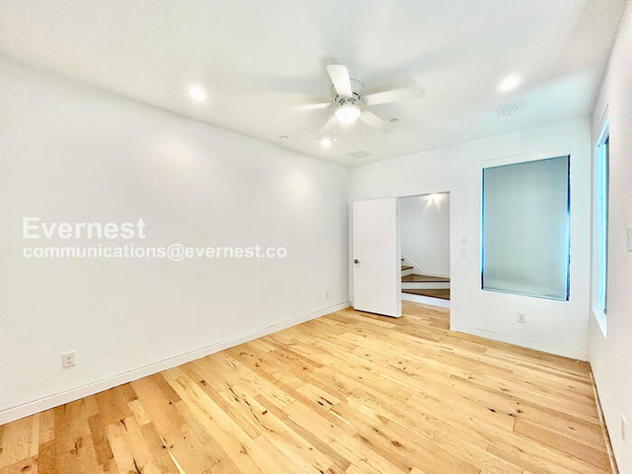 Building Photo - 2711 Kimsey Dr