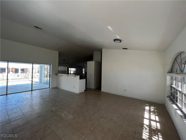 Building Photo - 2305 SW 53rd Terrace