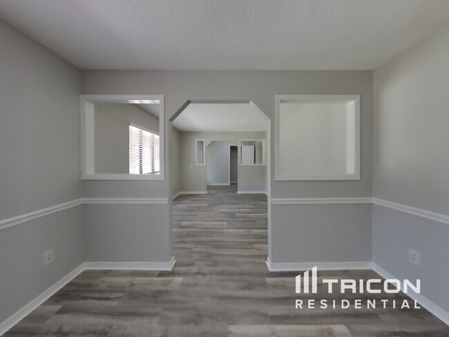 Building Photo - 2608 Bottomridge Dr
