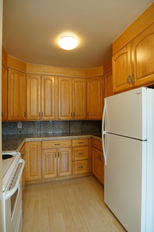 Building Photo - 100 Martin Luther King Jr Way