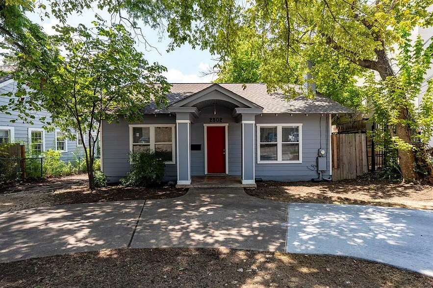 Primary Photo - 2802 Salado St